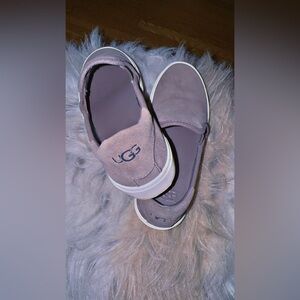 UGG Taupe Leather Interior